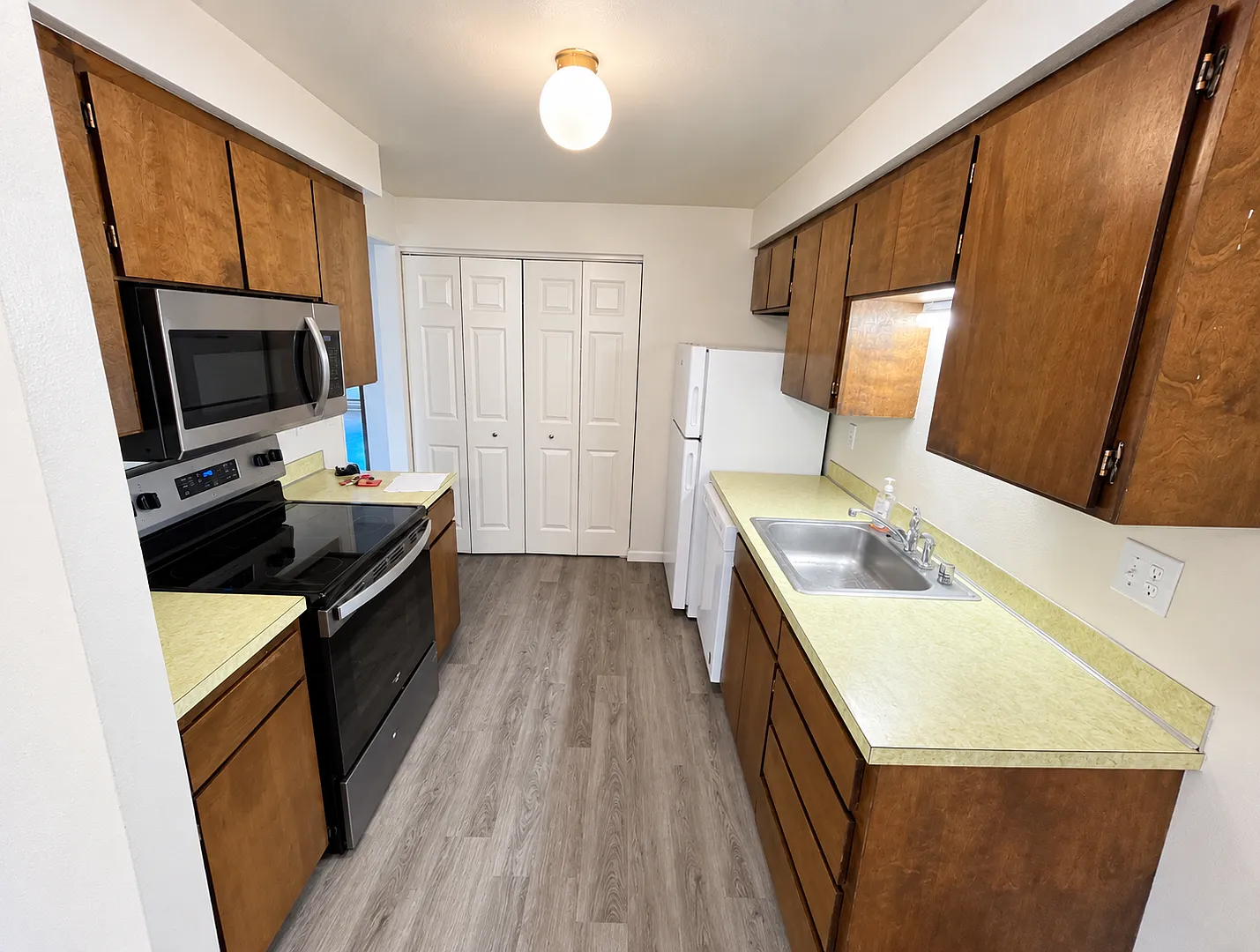 Vista Ridge - 222 N. 15th Street — Photo 3