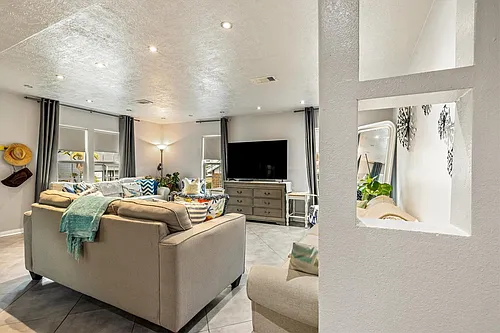 5219 Avenue Q Photo 1