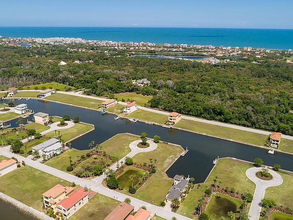 3rd image of 263 Yacht Harbor Dr