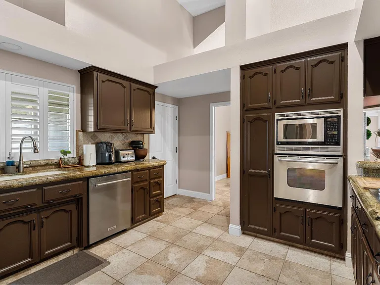 14601 Harvest Crest Ave — Photo 3