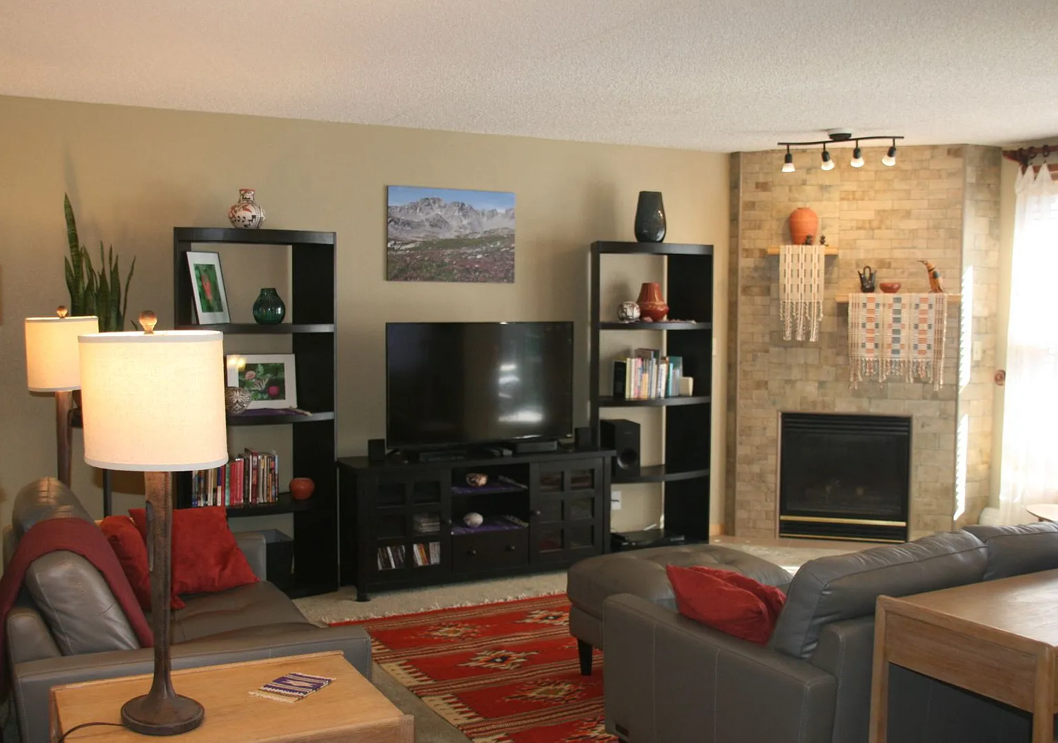 Winter Seasonal Rental- Towers at Lakepoint #603 — Photo 2