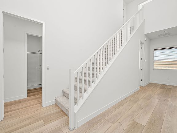 3 web or mls Lennar 10033 Decano Ridge St 3