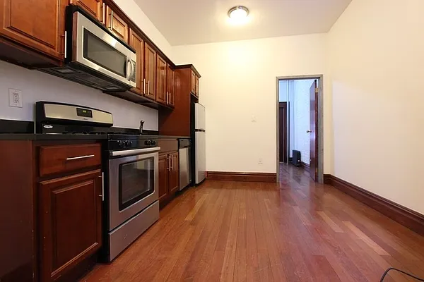 Rented by Dynamik Realty | media 45