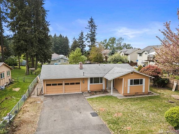 2nd image of 19004 78th Ave E
