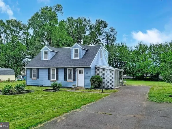 35 W Main St, Landisville, PA 17538