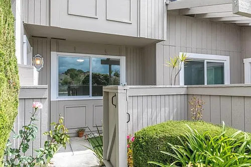 1103 Polynesia Dr #1 Photo 1