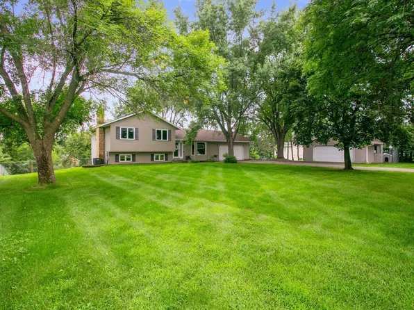 13504 Riverview Dr NW, Elk River, MN 55330