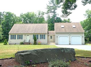 73 Old Center St, Middleboro, MA 02346