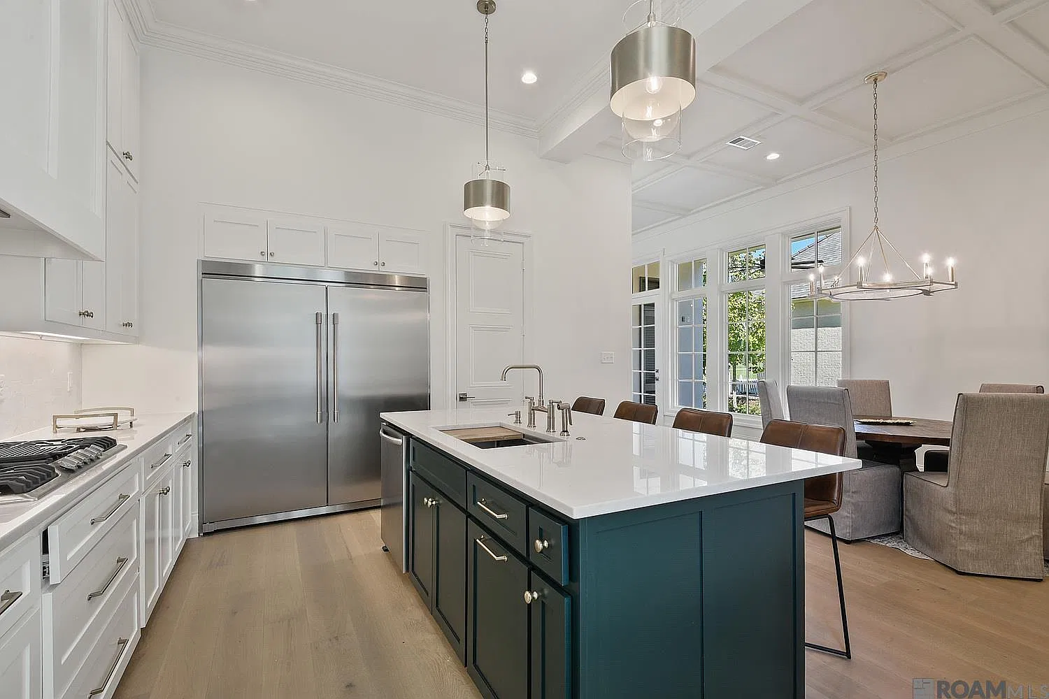 4 bed, 2871 sqft, $5,000 — Photo 4