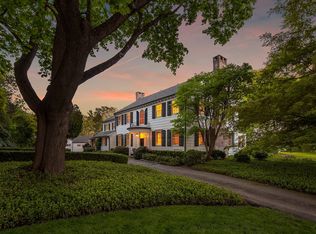 847 Sasco Hill Rd, Fairfield, CT 06824