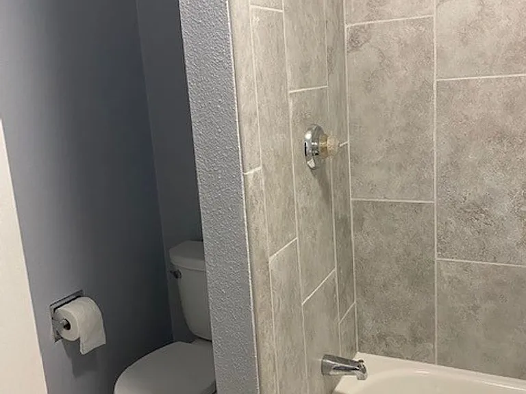 405 Pace St — Photo 21