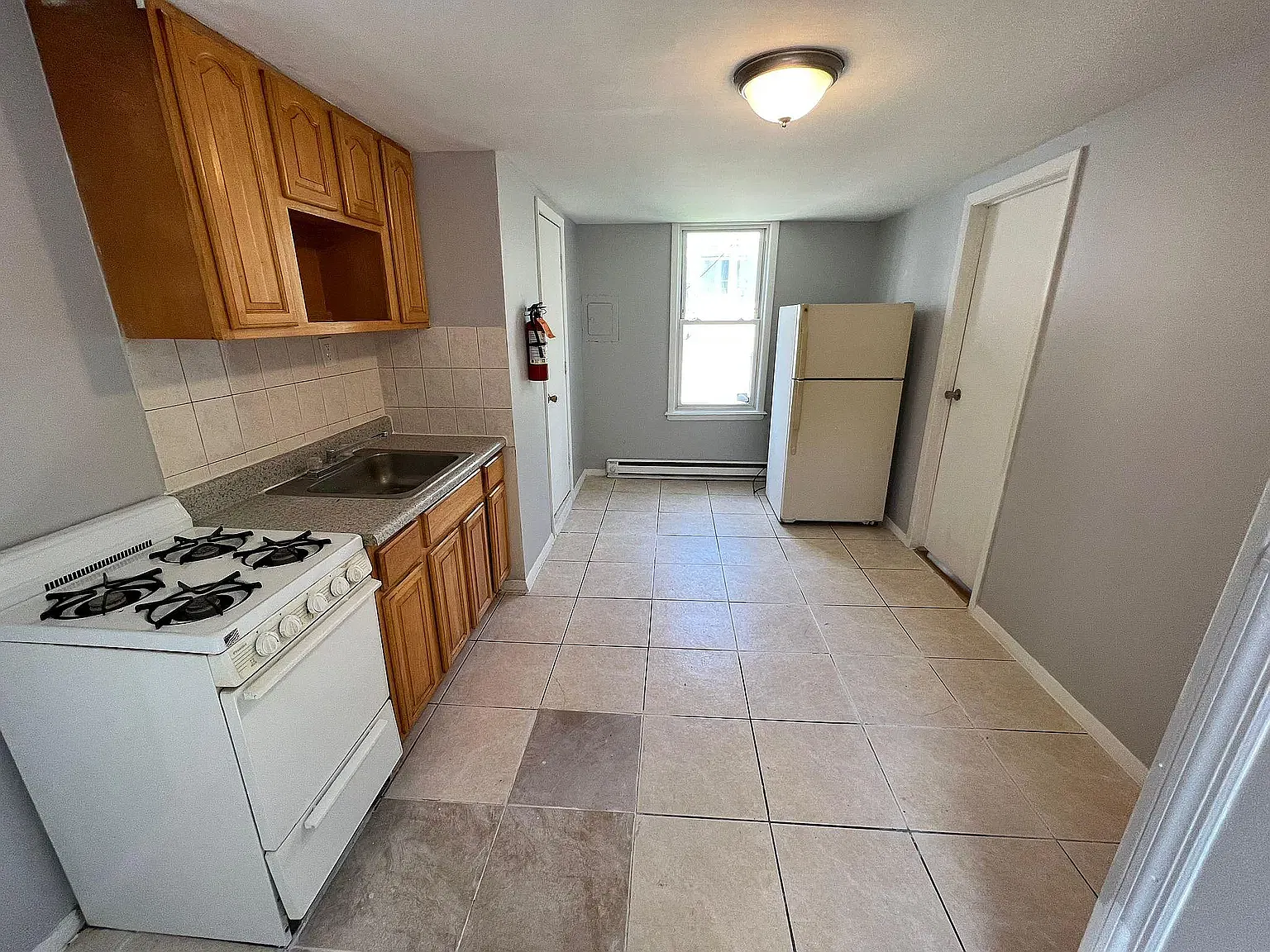 2 bed, 800 sqft, $1,394 — Photo 2