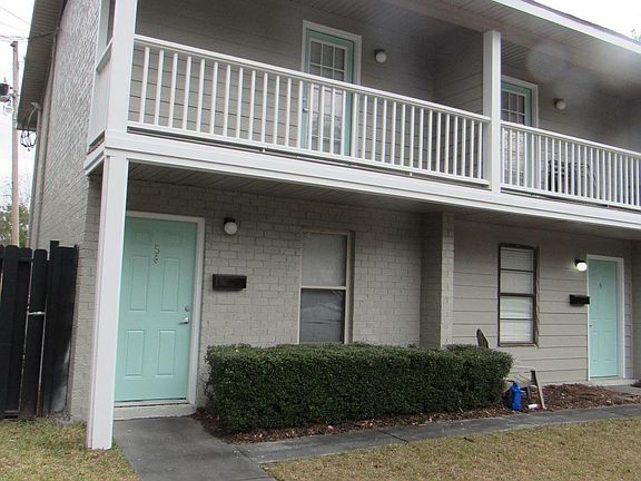 2nd image of 5737 Chatham Ave APT 5