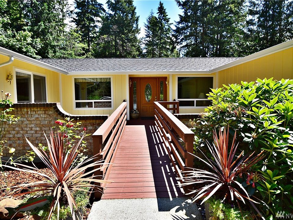 1st image of 4019 92nd Ave NW