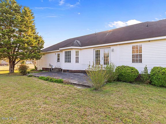 5th image of 109 Millbrook Village Drive