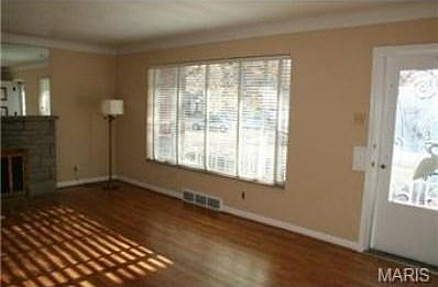 2nd image of 5931 Hilgard Pl