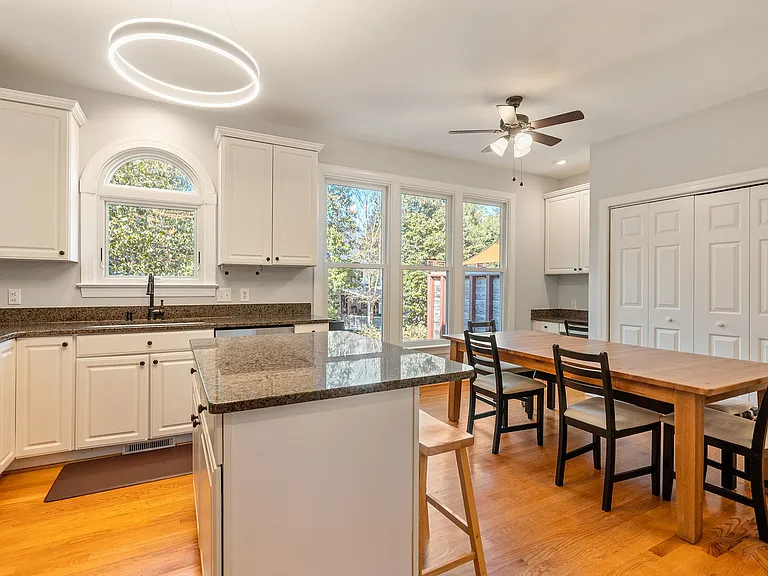 108 Westgreen Dr — Photo 10