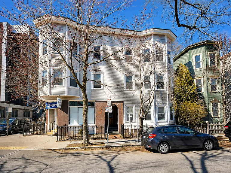 193 Brookline St #1R — Photo 2