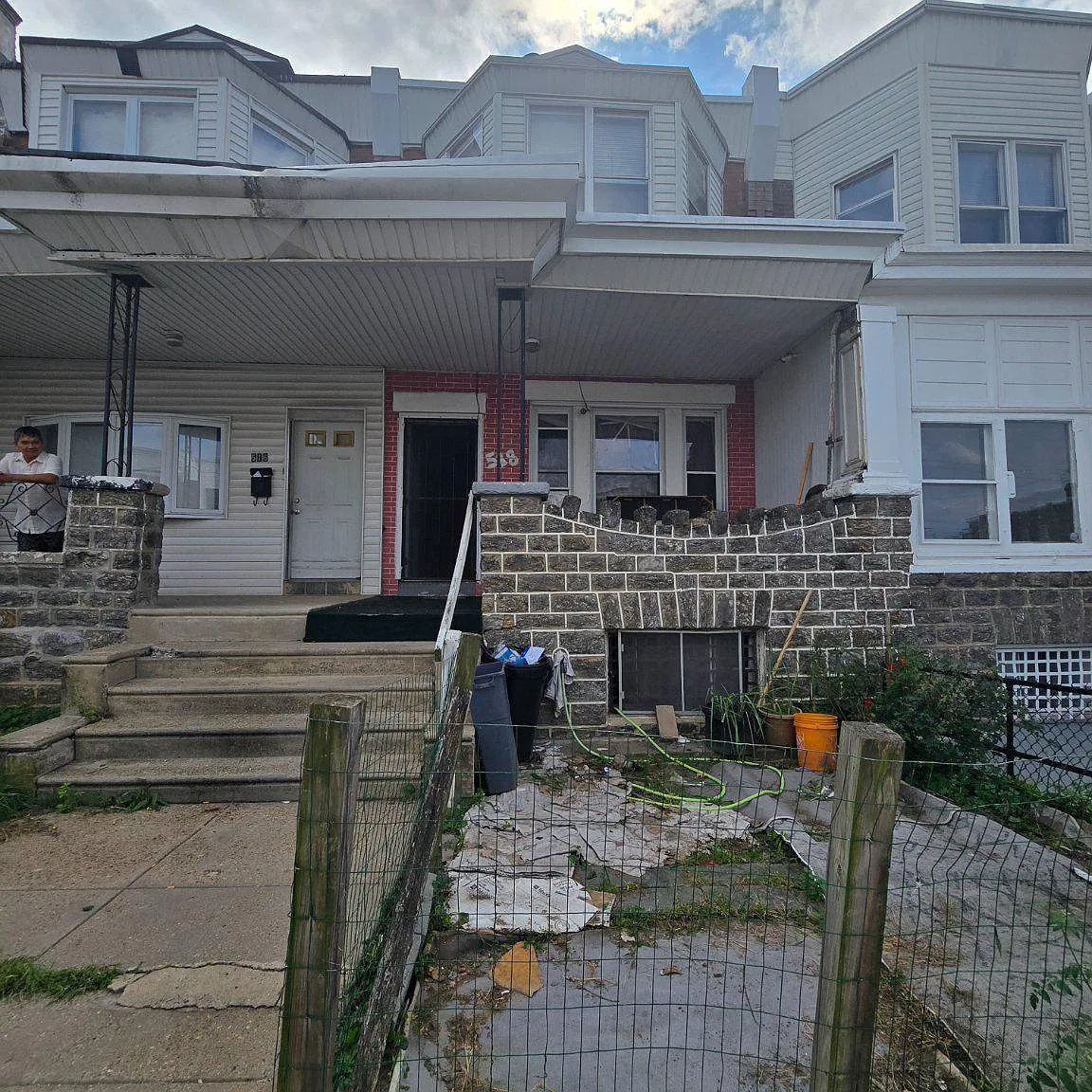 2 bed, 2.0 bath, 1271 sqft, $450 — Photo 1