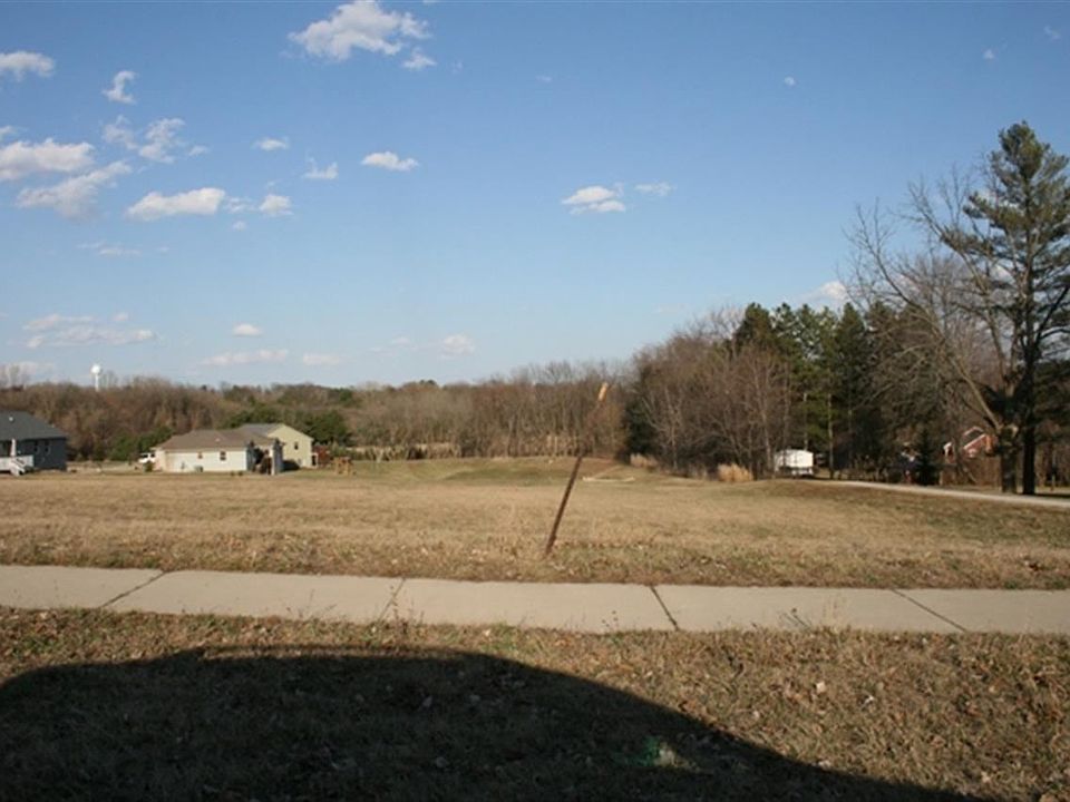 2nd image of Lots Lake Vw