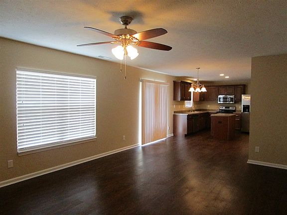 5th image of 14073 Southwood Cir