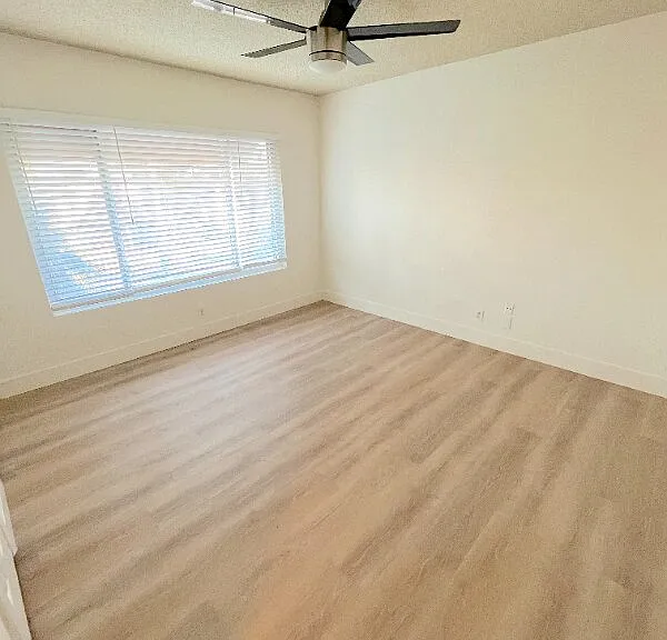 2121 Placentia Ave #I — Photo 14