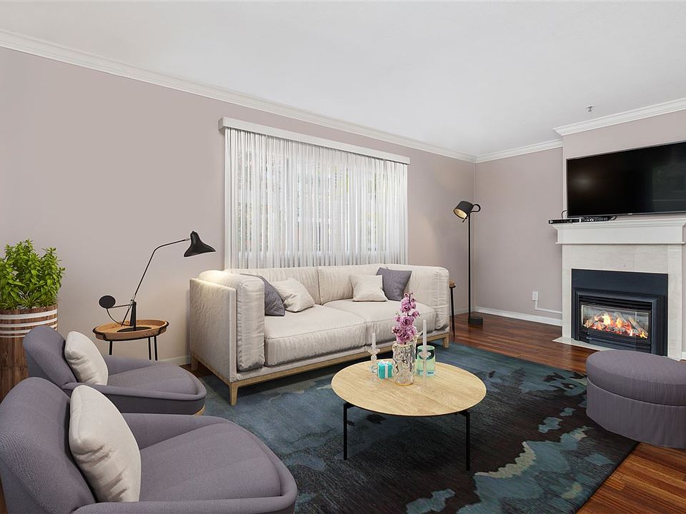 1st image of 3008 Willow St #202