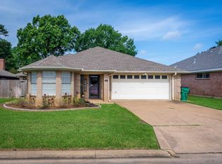 7 Pebble Creek Dr N, Longview, TX 75605