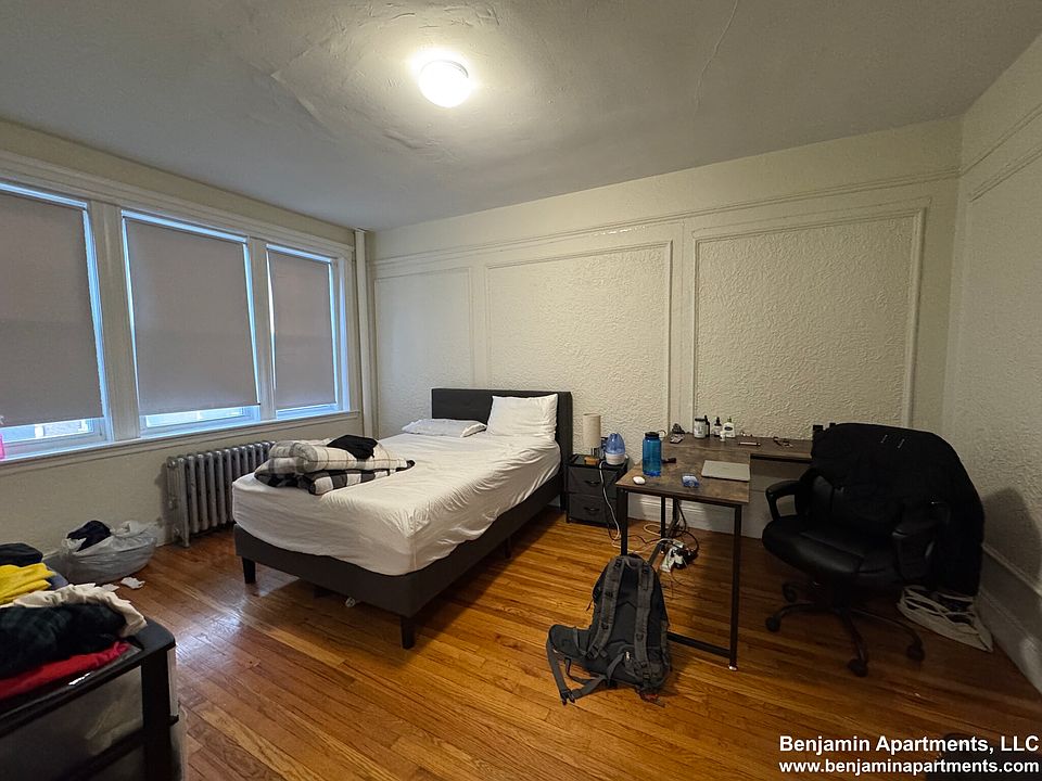 1st image of 1687 Commonwealth Ave APT 34