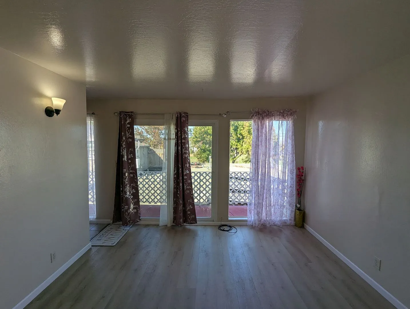 929 Delaware Street, 1735 8th Street — Photo 3