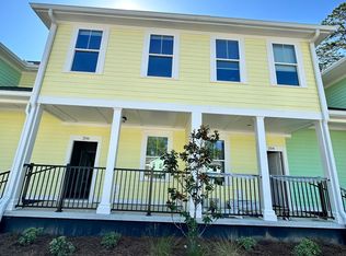 301 Greenview Ct, Summerville, SC 29485