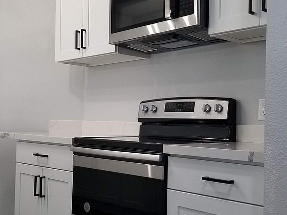 3rd image of 1214 N 137th St APT 11