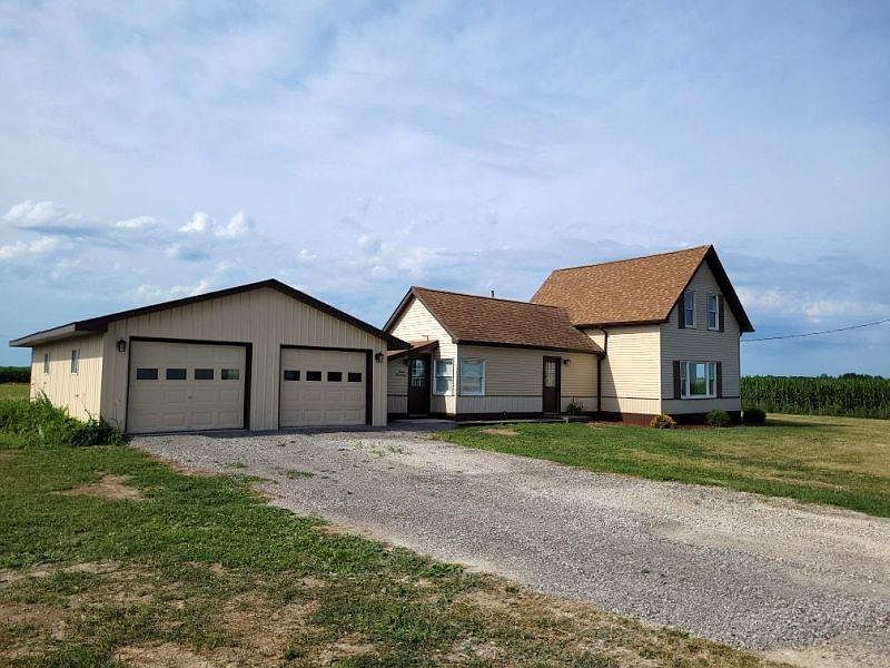 1217 Crown Rd, Bad Axe, MI 48413 Zillow