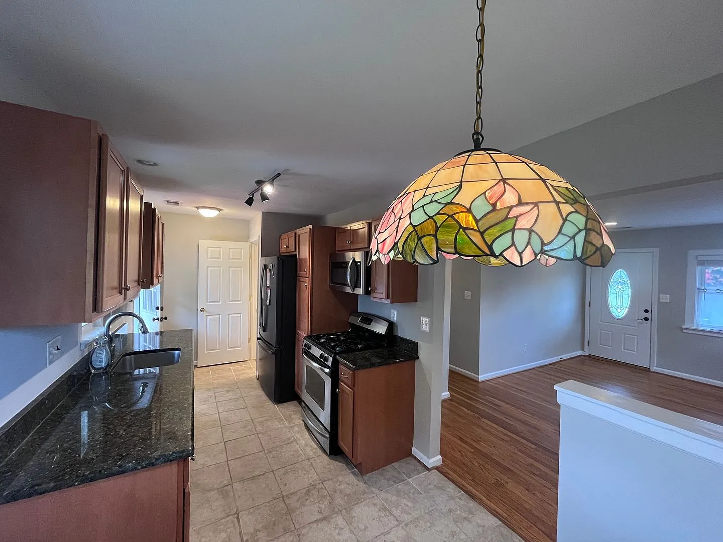 Gorgeous, rarely available 5br/3ba home in desirable Broyhill Park — Photo 3
