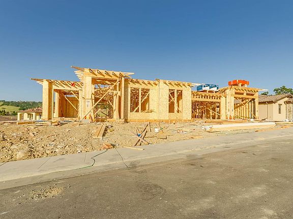2nd image of 749 Oreno Cir