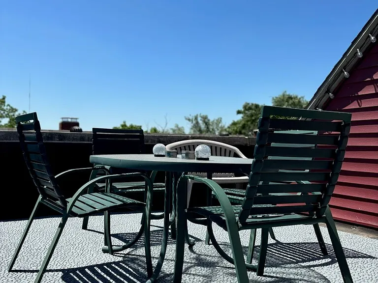 1810 Jefferson St — Photo 13