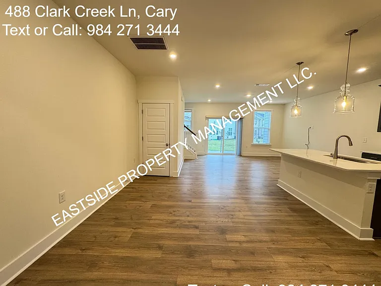 488 Clark Creek Ln — Photo 6