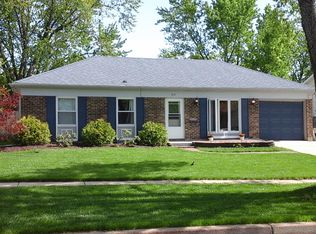 513 Freeman Ave, Streamwood, IL 60107