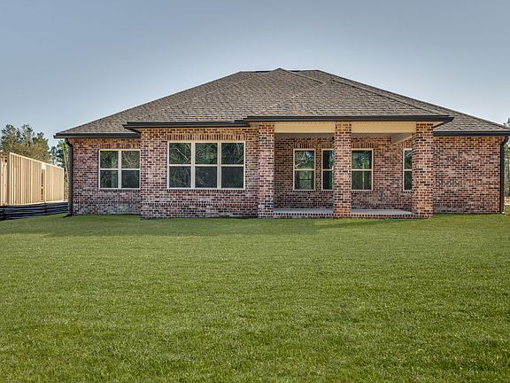 Representative Plan. Colors, finishes and upgrades may vary.