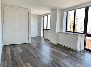 520 W 43rd St APT 15D, New York, NY 10036