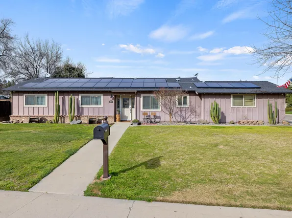 834 W Dorothea Avenue, Visalia, CA 93277