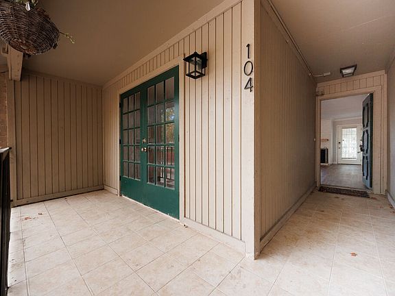 3rd image of 7711 Callaghan Rd APT 104