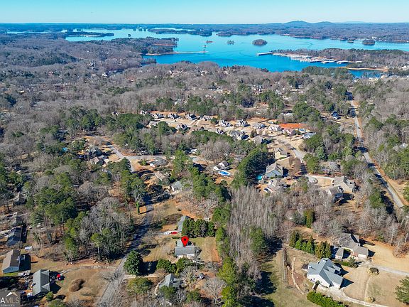 2nd image of 5222 Raintree Trl