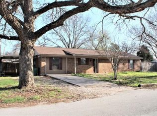 308 W 3rd Ter, Springtown, TX 76082