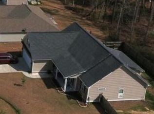 425 Satterfield Dr, New Bern, NC 28560