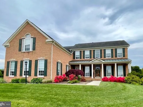 13421 John Martin Dr, Williamsport, MD 21795