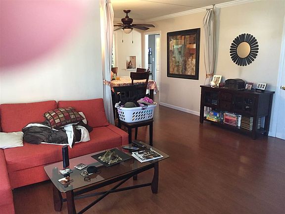 2nd image of 3223-25 Idlewild Way