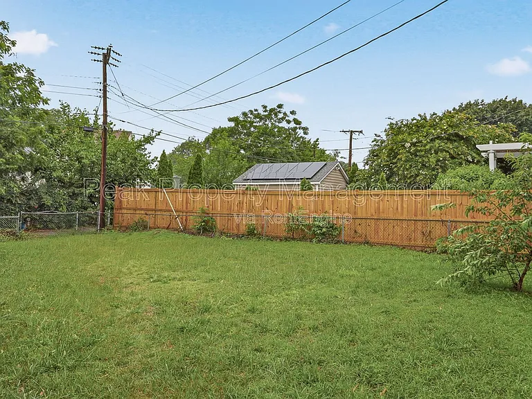 3322 Woodrow Ave — Photo 17