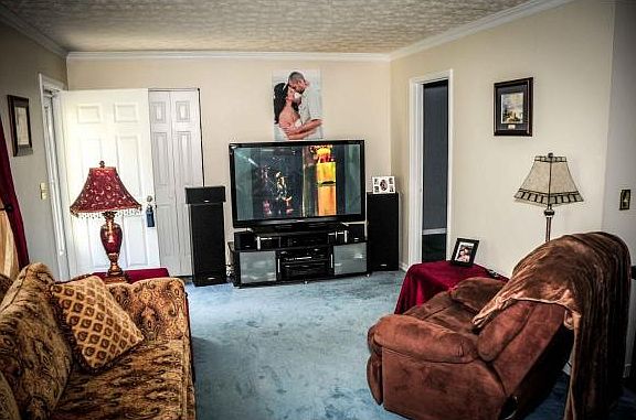 4th image of 4572 Belwood Trl