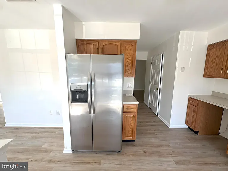 5701 Essex Ln — Photo 14